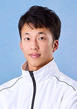 選手名：前　田　　篤　哉